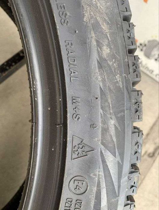 Шини нові зимові 245/40R19 Bridgestone BLIZZAK ICE XL Friktion 98Т