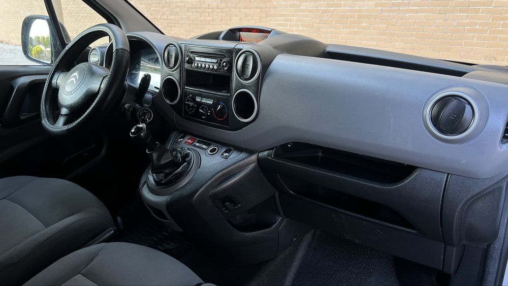 Citroen berlingo 1.6 hdi 3 lugares ( 2015 )