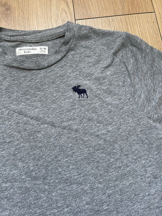 T whirt Abercrombie 15-16 lat