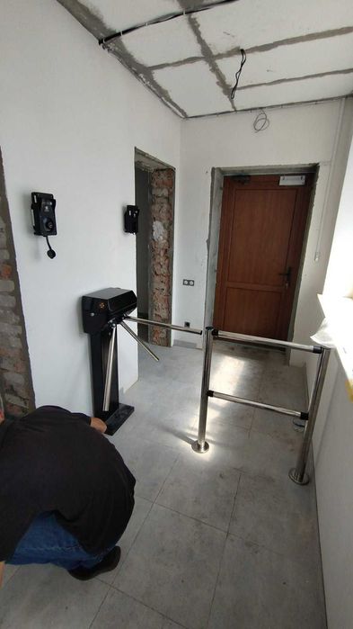 Монтаж відеоспостереження, охоронна сигналізація, СКД