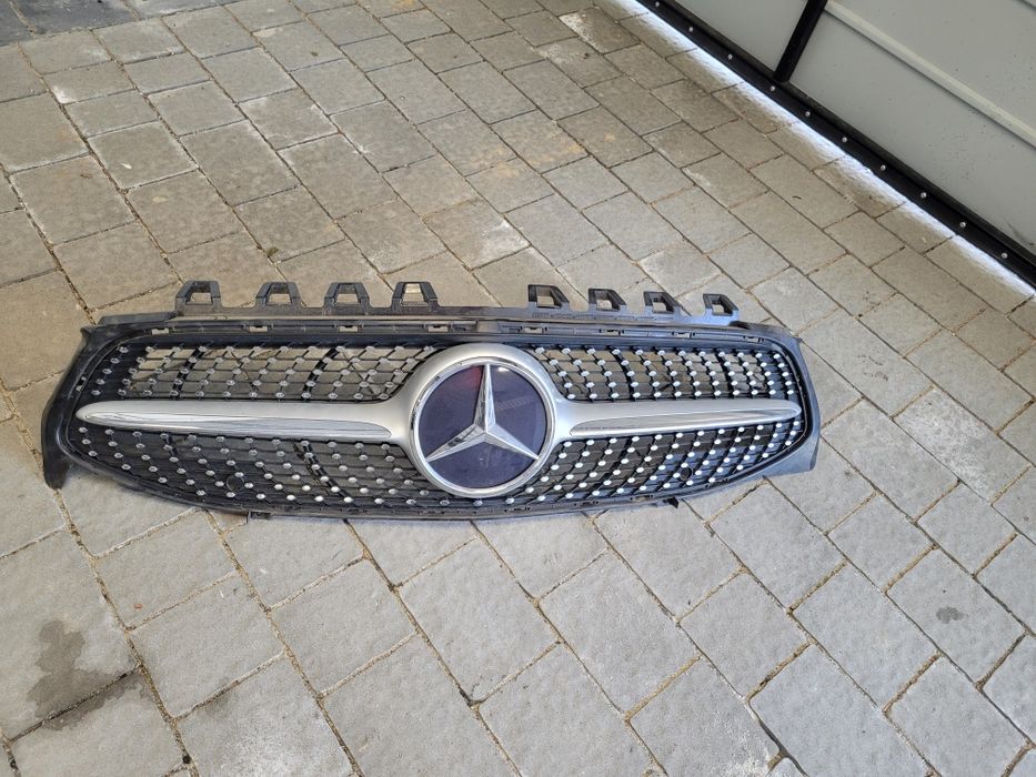 Grill Mercedes W118 CLA