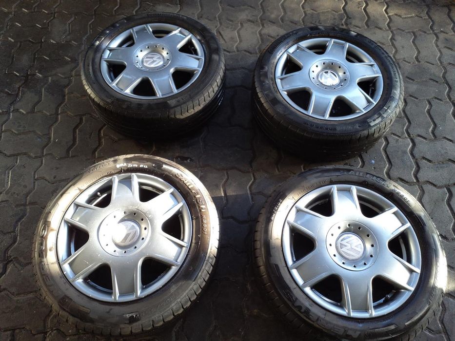 Jantes Vw R16 Com Pneus 205/55 Furação 5X100