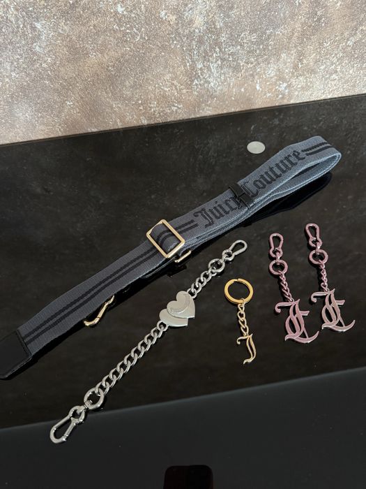 Breloczek pasek juicy couture