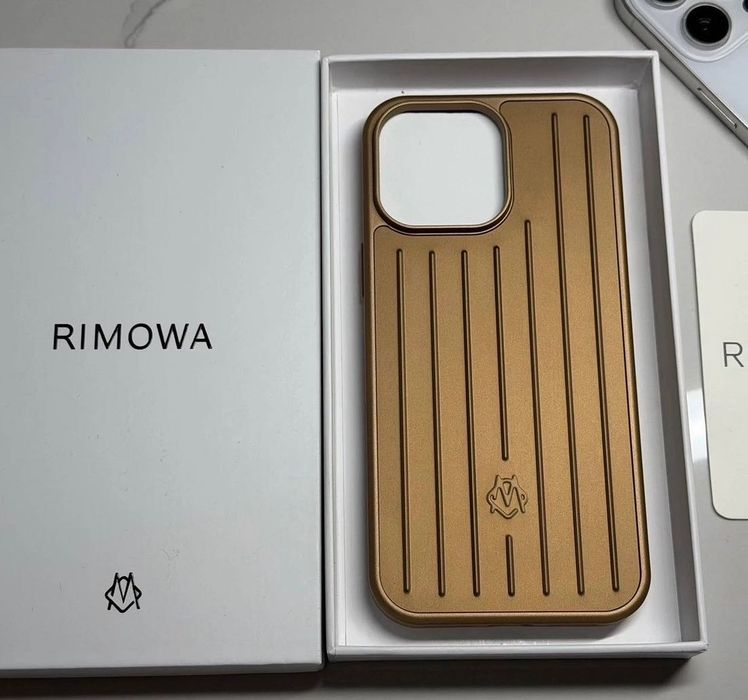 Чохол Rimowa алюмінієвий на 16 pro max 16 pro orange