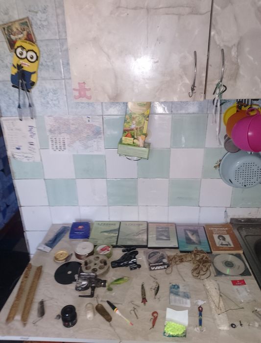 Продам все для рыбалки лотом