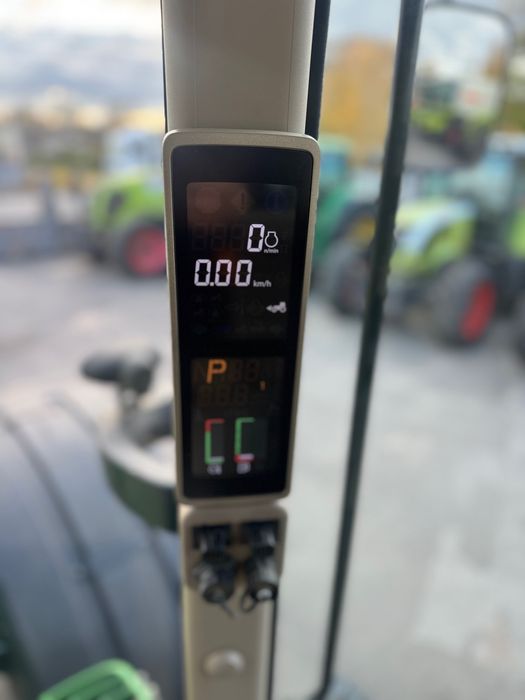 Продам трактор John Deere 7270R