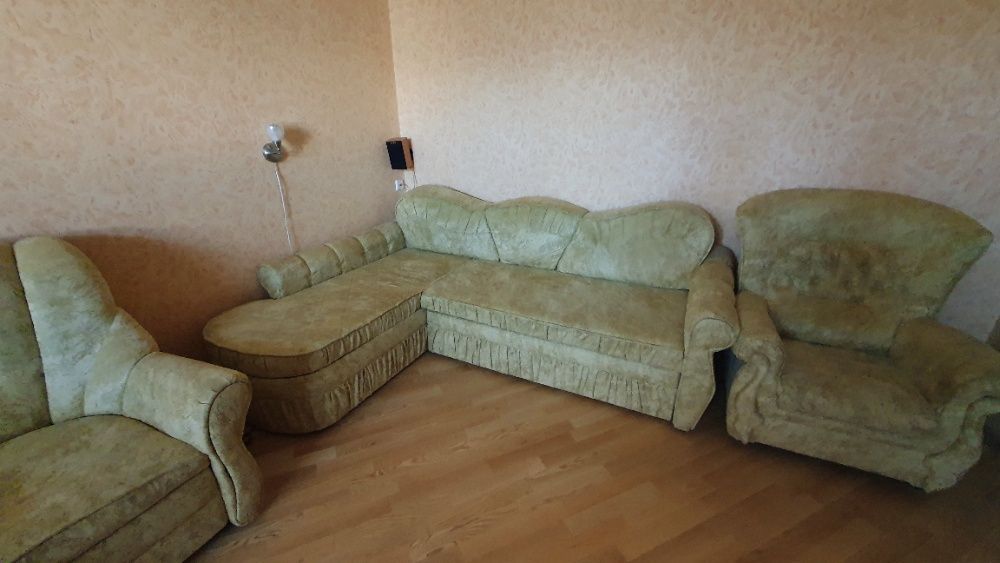 Меблевий гарнітур Диван кутовий та 2 крісла