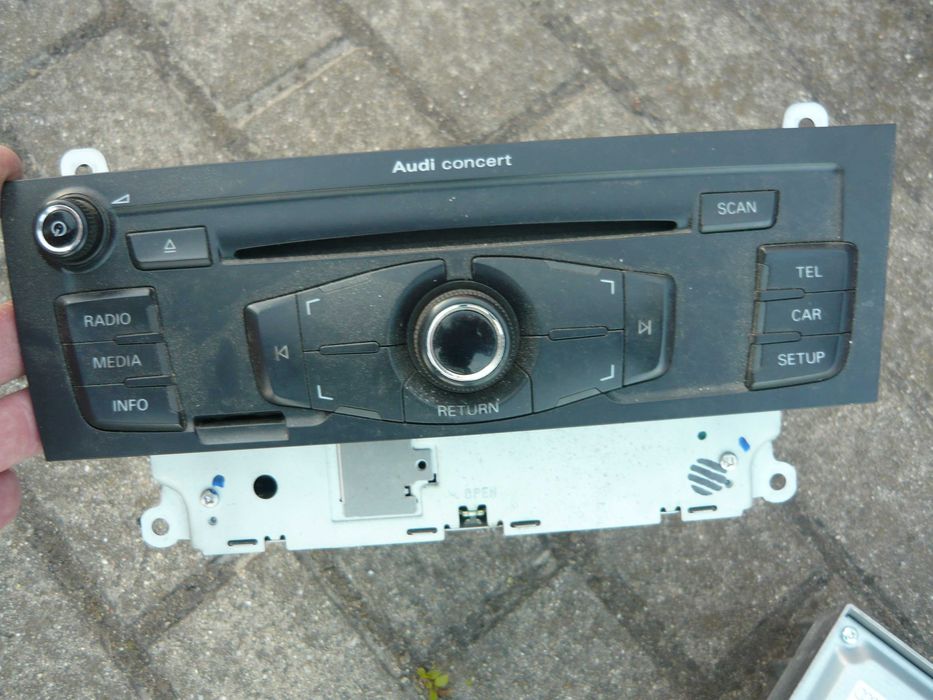 Audi A4 B8 radio CONCERT