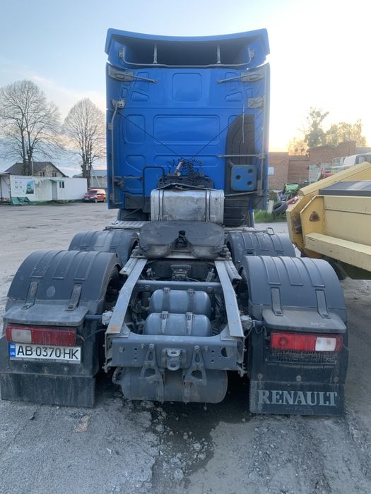 Сідловий тягач.