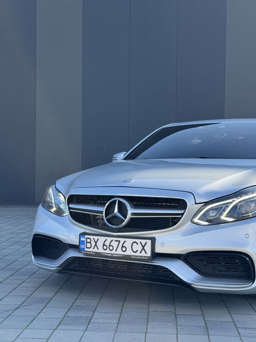Mercedes-Benz E250 4 Matic