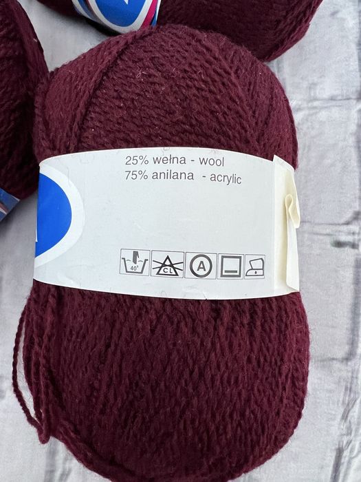 Włóczka w kolorze śliwki - 6 szt. ZORZA