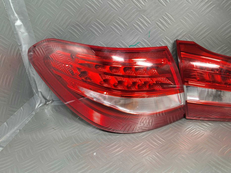 Farolim Farolins Mercedes W205 carrinha C200 C220 C250 C300