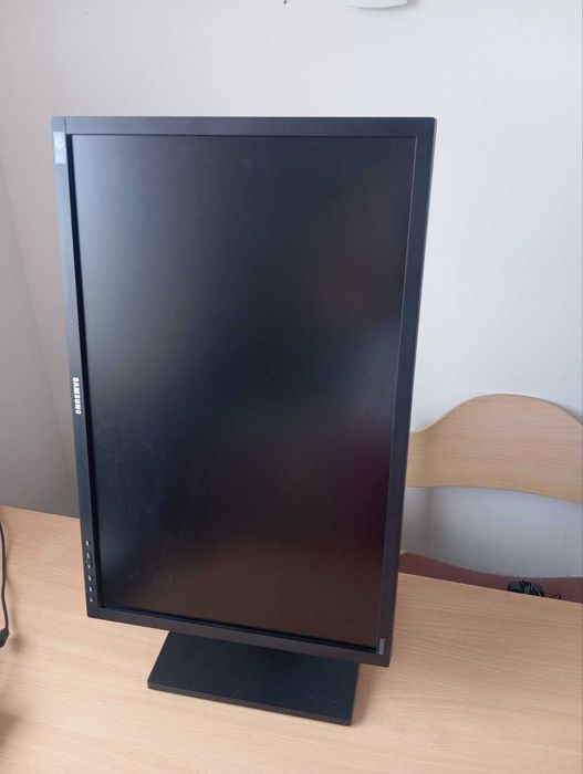 Монітор 24" Samsung S24E650 (PLS / 1920x1200 / Pivot / DisplayPort, DVI, VGA)