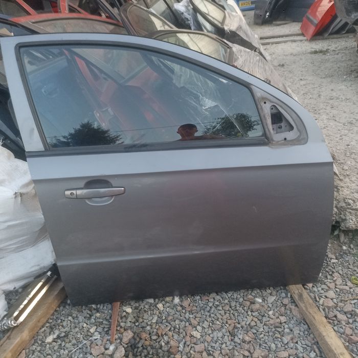 Передні двері т250 Шевроле авео Chevrolet Aveo