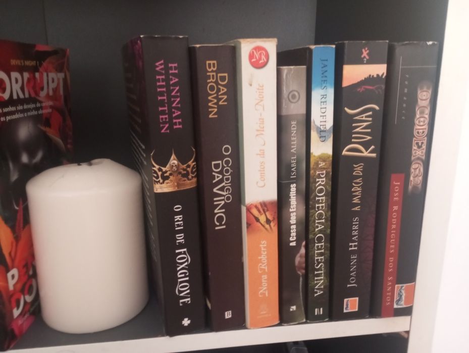 Livros Variados, romance e fantasia