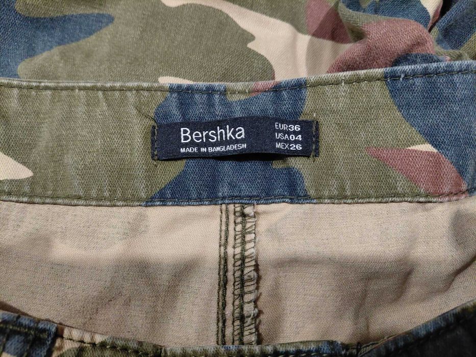 Spodnie bojówki Bershka EUR 36