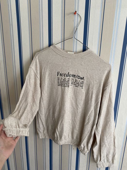 Тепла кофтинка на дівчину