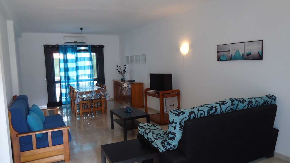 Moradia T3 ferias 400m praia Altura
