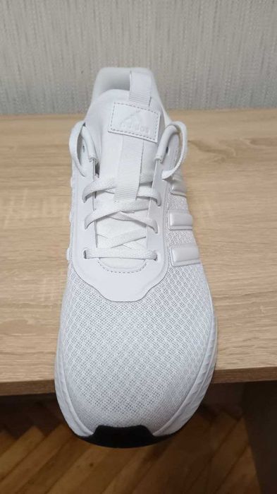 Кросівки Adidas нові