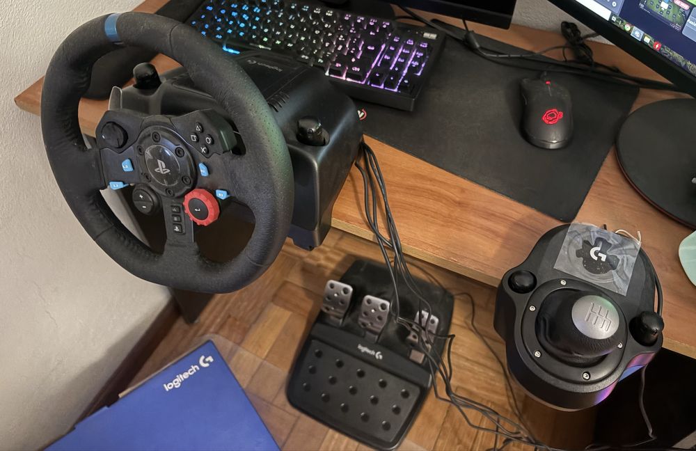 Logitech G29 Driving Force Volante + mudanças + pedais