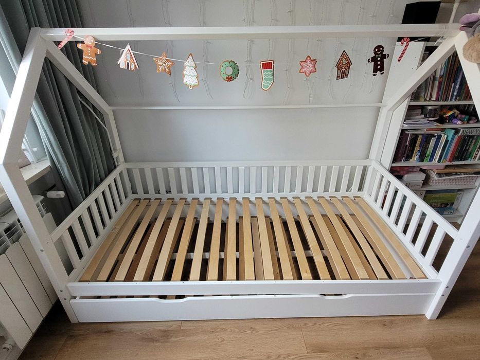 Podwójne łóżko domek marki Luletto