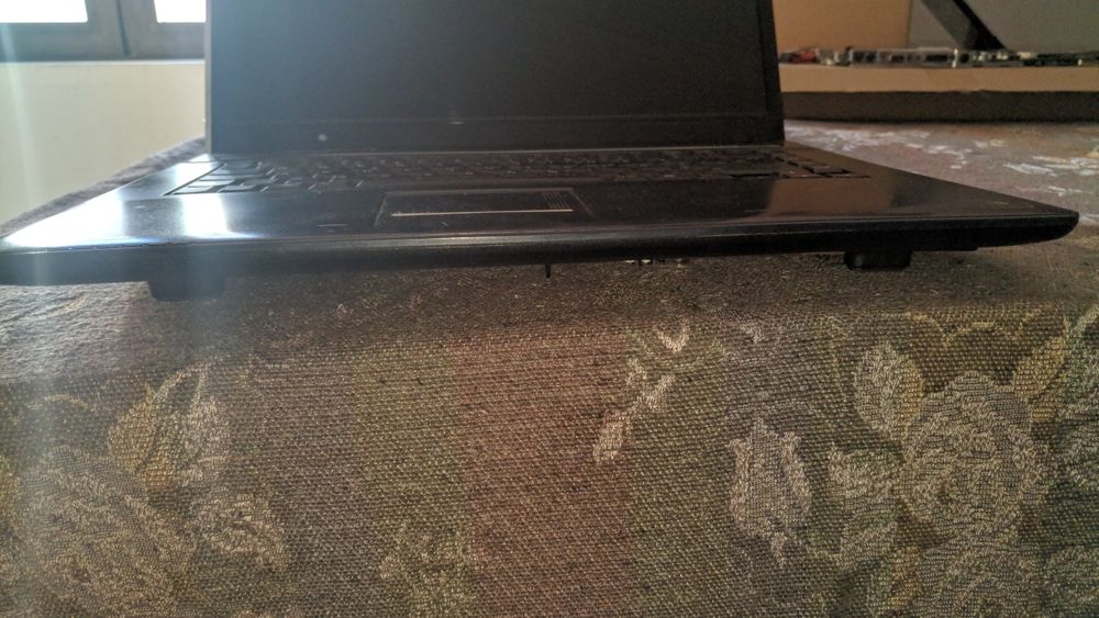 Portateis toshiba l300-145 e Insys m761su para peças