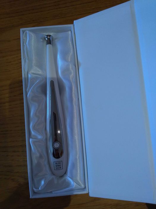 Ultrasom para tratamento facial de rugas, flacidez e elasticidade