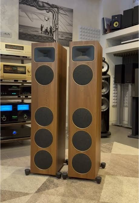 HI-FI акустика Martin Logan Foundation B2 (весь модельний ряд )
