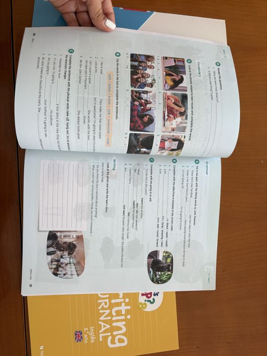 Caderno de atividades de Inglês 8.º ano