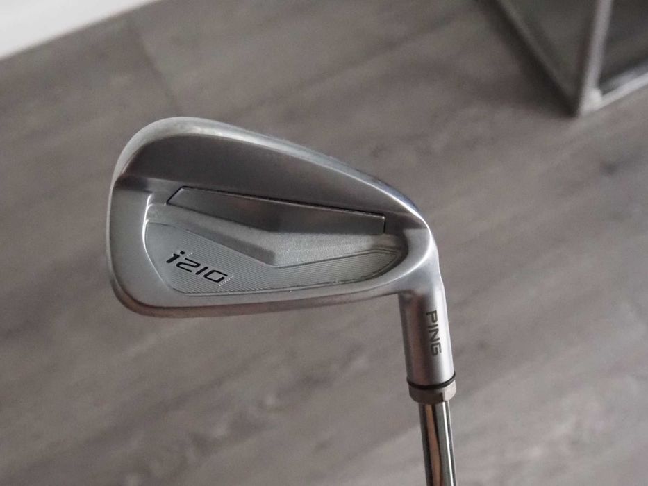 Kij do golfa Ping i210 Iron 7 BlackDot Regular Idealny na pierwszy kij