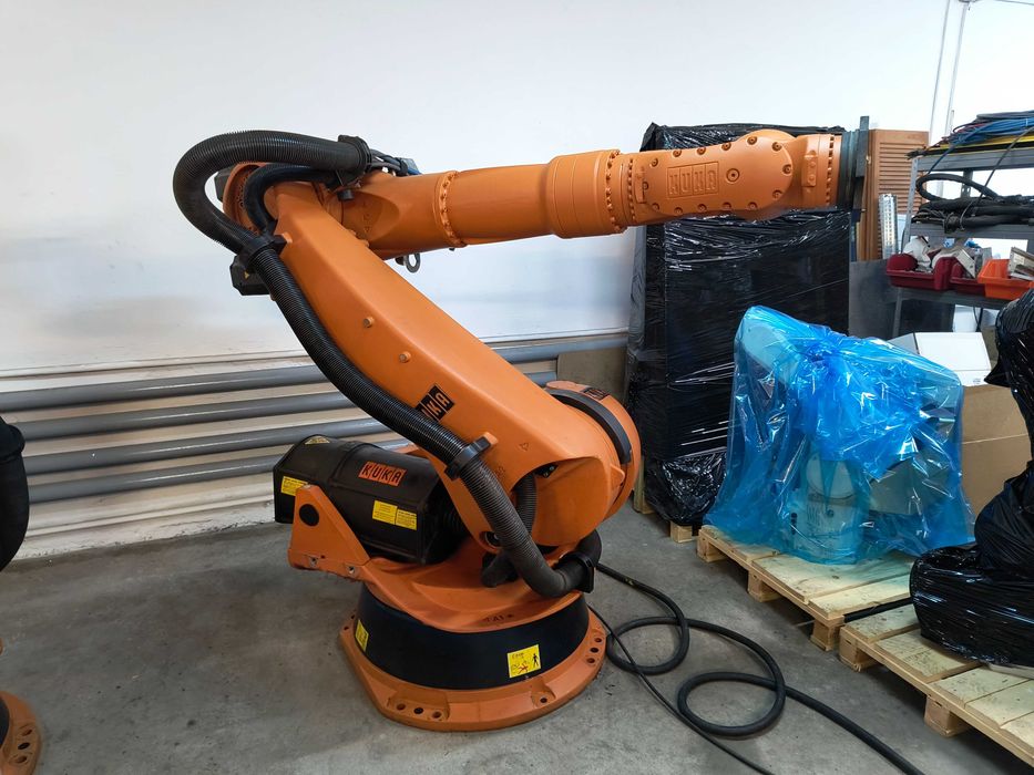 Tani robot do paletyzacji worków / Paletyzacja worków robotem KUKA