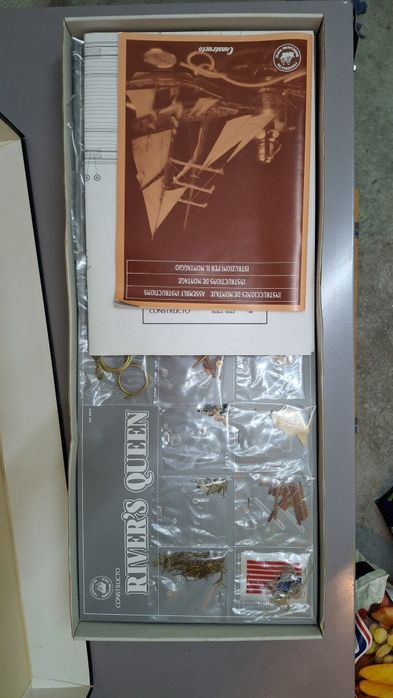 Kit novo selado constructo River s Queen