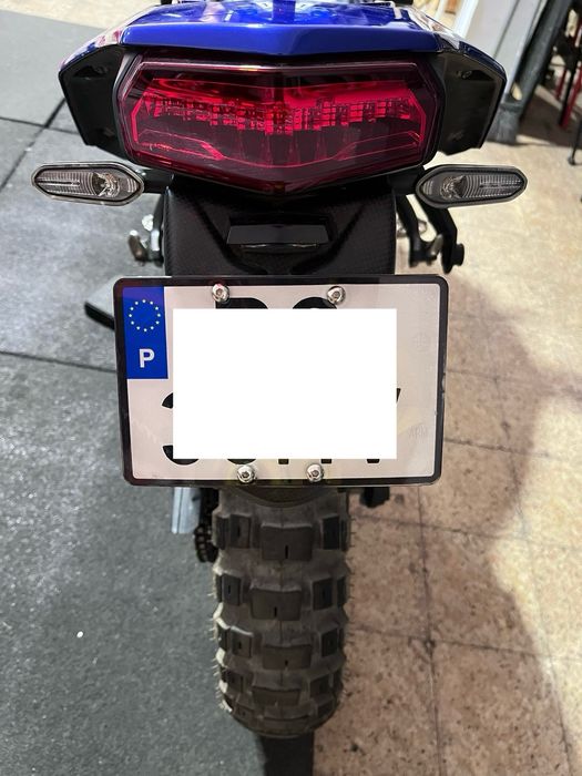 Suporte matricula Carbono para T7 da Unit Garage