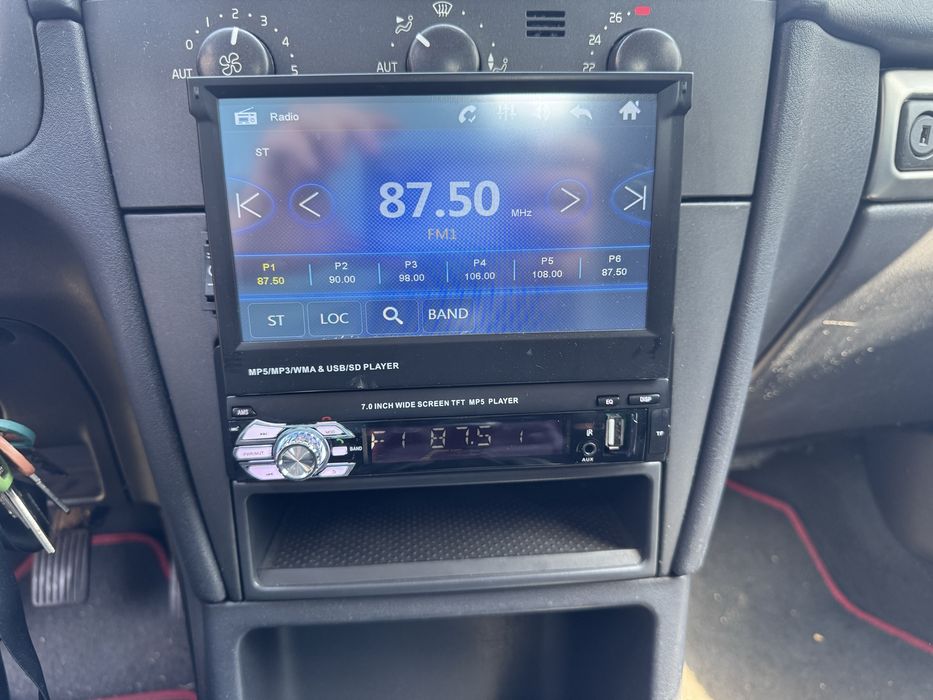 Radio Samochodowe 1 DIN ekran 7 cali kamera cofania pilot