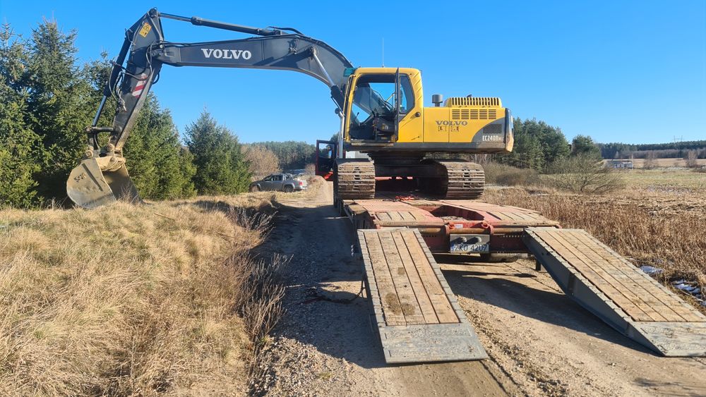 Wymiana gruntu pod dom stawy jeziorka koparka