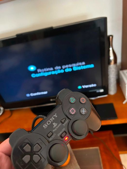 Playstation 2 Slim (com cabos originais) + Comando Original + Hugo Troll Race