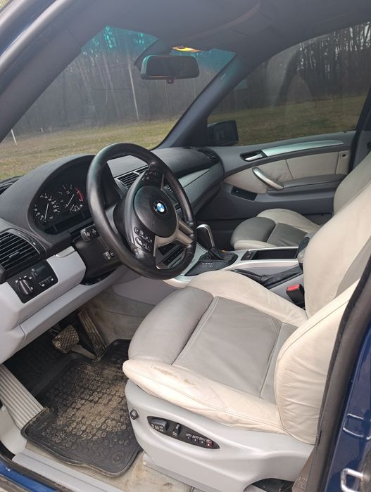 Продається BMW X5 2001 року