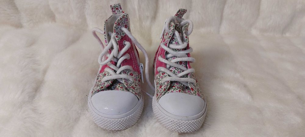 Trampki  dziewczece 21.5