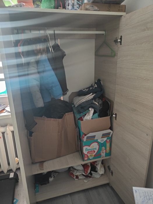 Meble dziecięce szafa i komoda