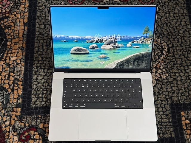 Apple  Macbook Pro 16 cali M1 Pro 16 GB RAM 512 SSD Bateria 100%