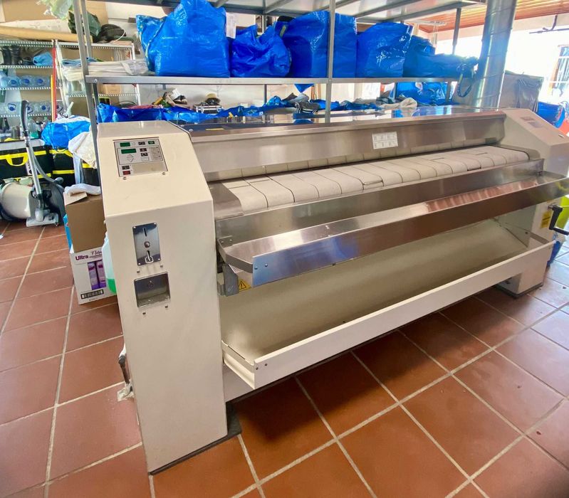 Calandra industrial PRIMUS 180 cm a gás em perfeito estado