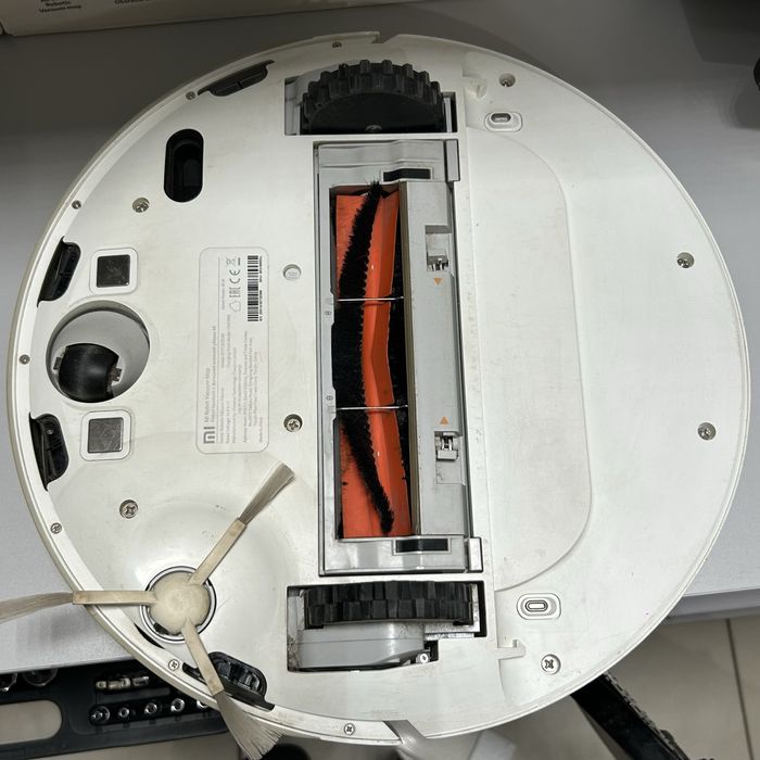 Робот пилосос Xiaomi Mi robot Vacuum MOP
