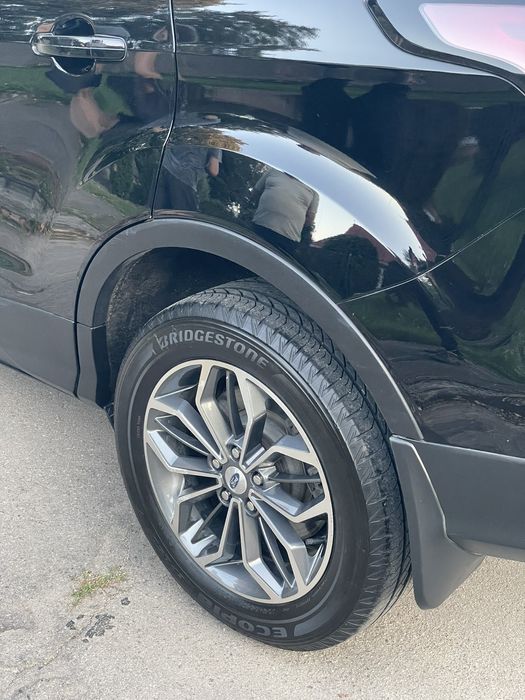 Продам Ford Escape