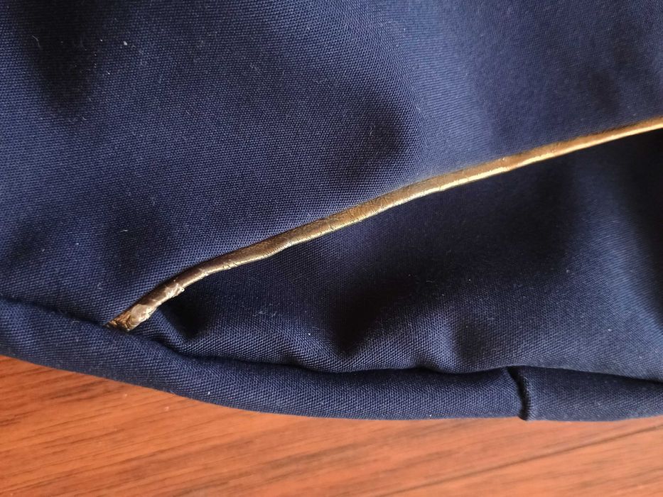 wizytowe spodnie Freesia Collection 38, złota lamówka, do biura