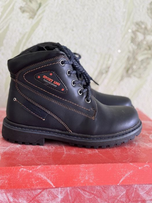 Взуття дитяче 30-37 розмір