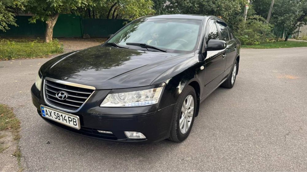 Hyundai sonata