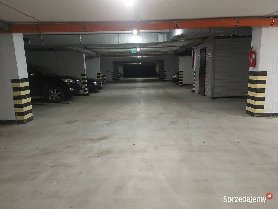 Do wynajęcia podziemne miejsce parkingowe  Kraków Mogilska 130