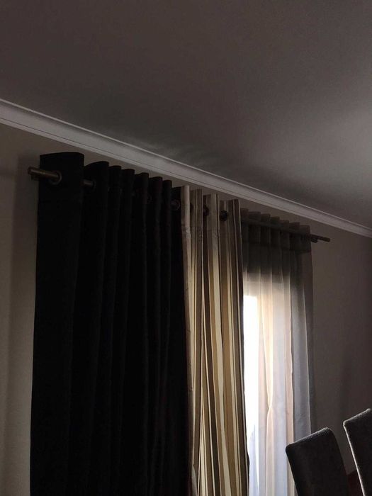 Cortinas / Cortinado de luxo com varão duplo (2,80m)