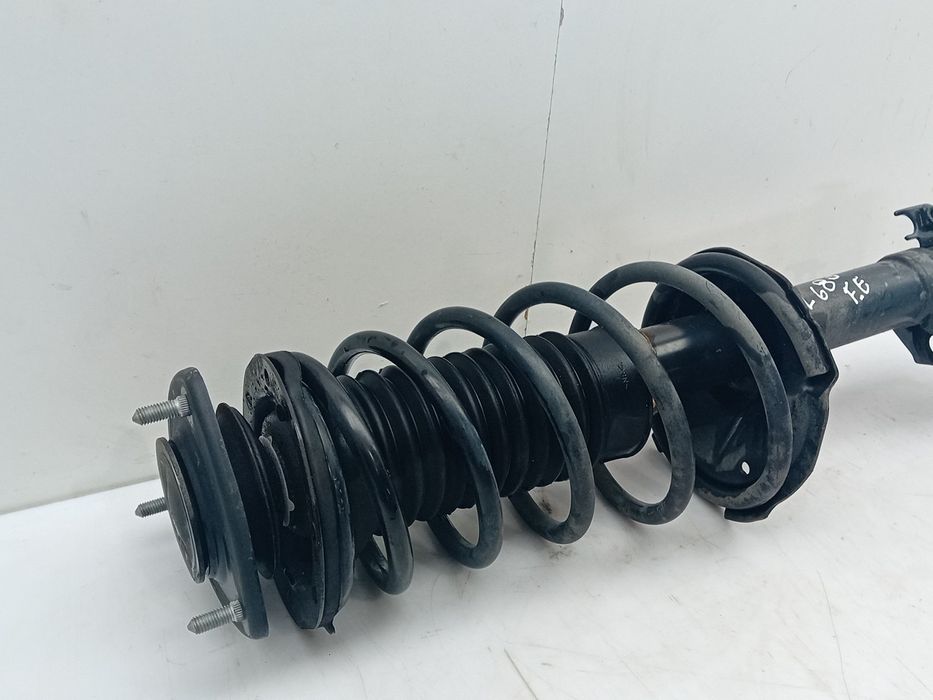 Amortecedor frente esquerdo TOYOTA Yaris (_P1_)