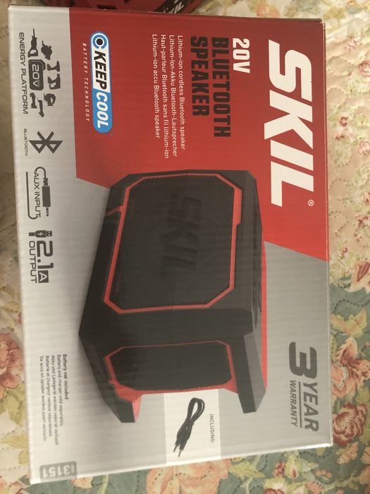 Coluna Skil Bluethoot Speaker + Battery Charger 20v